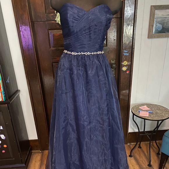 Alfred Angelo Size 10. NWT - Picture 1 of 7